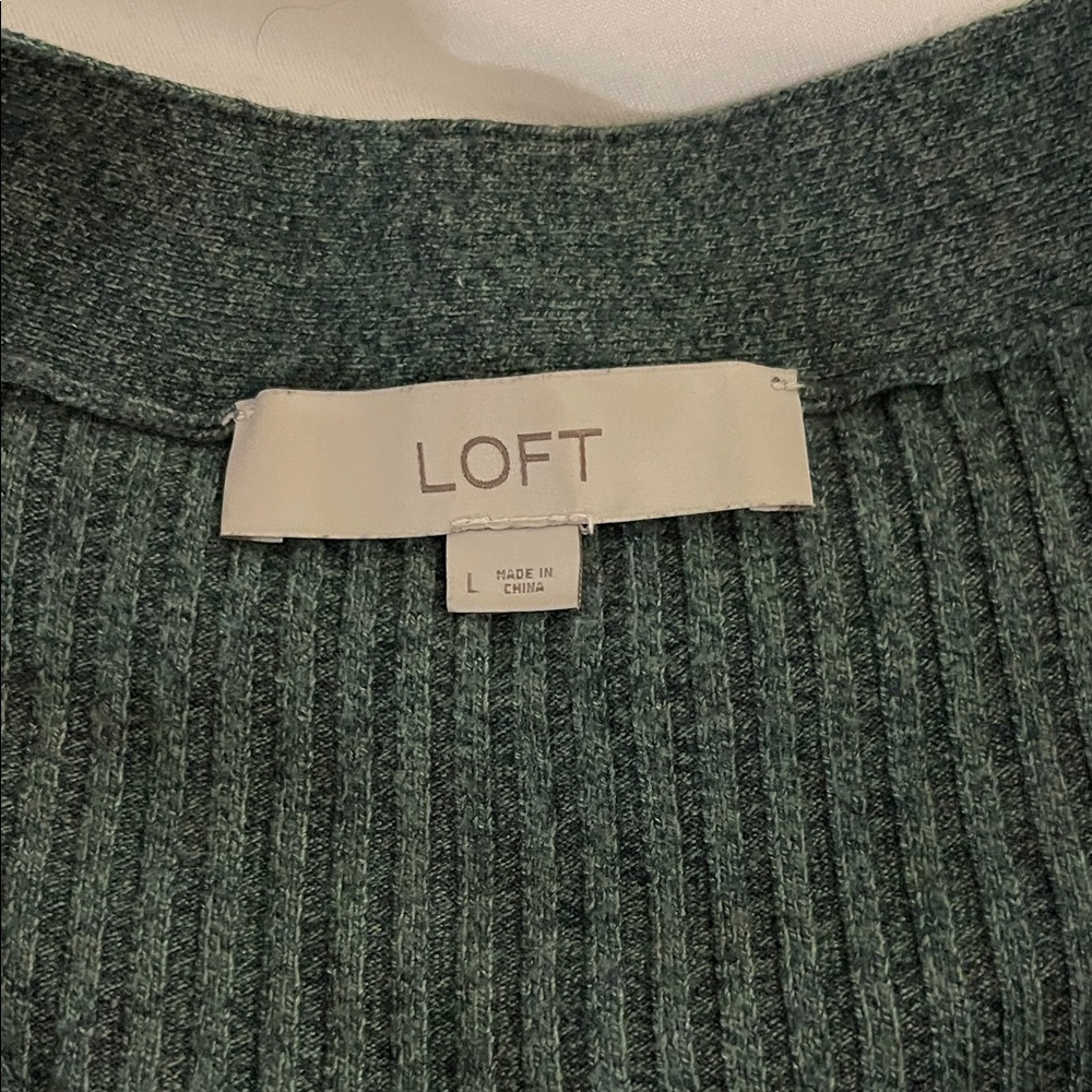 LOFT Dark Green V-Neck Ribbed Sweater - Picture 2 of 4